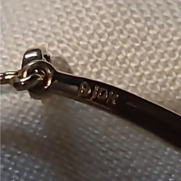 10k diamond dangle earrings - Picture 5 of 11